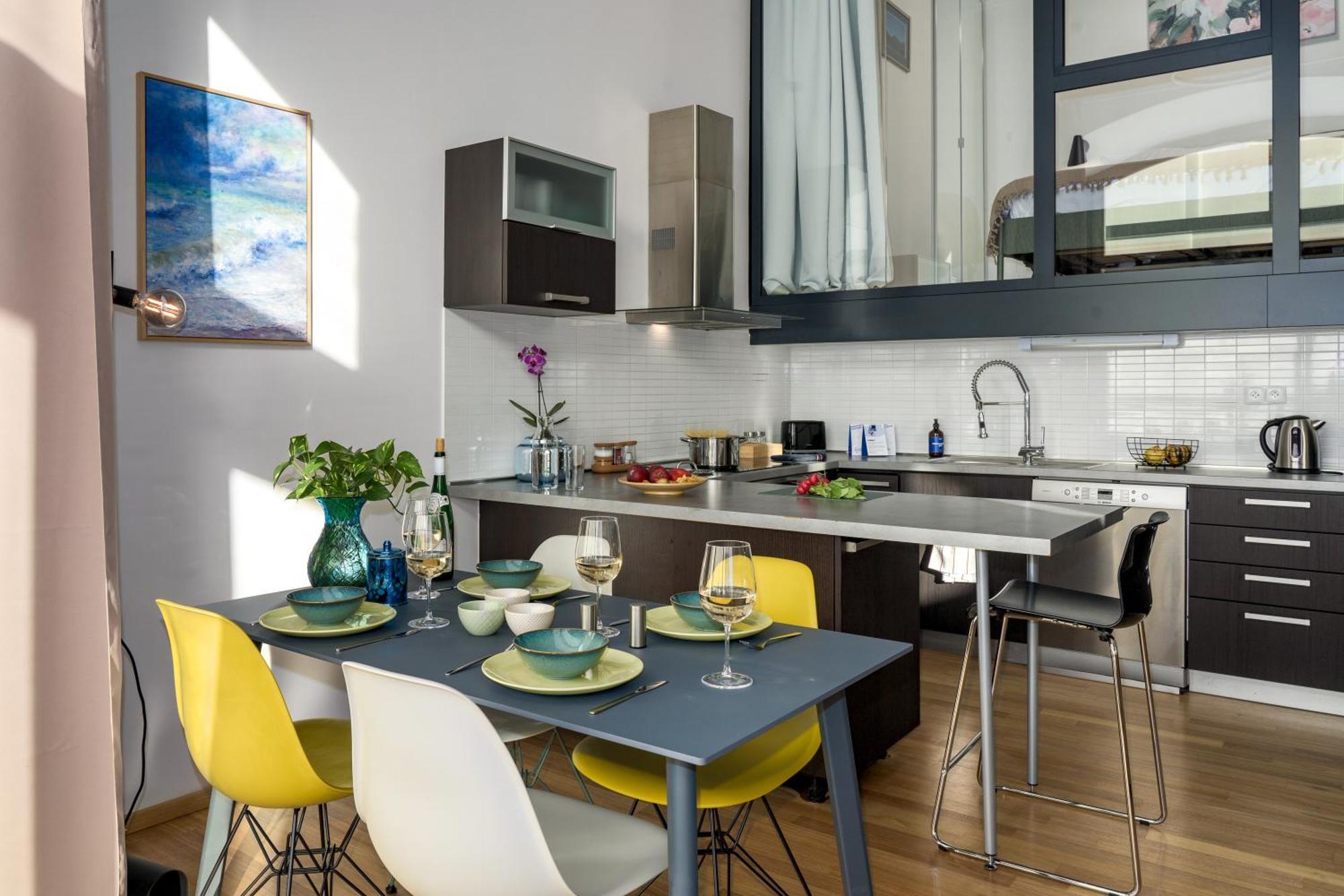 Days - Ac - Garage - Terrace - 2bdr Praga